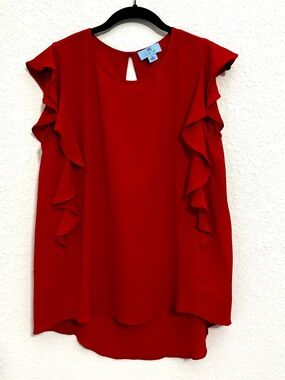 CeCe Red‎ Butterfly Cap Sleeve Blouse in M, Keyhole Button Detail